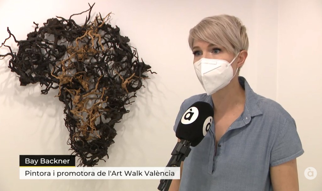 Bay Backner interviewed by Valencia TV News about her Art Walk&nbsp;initiative