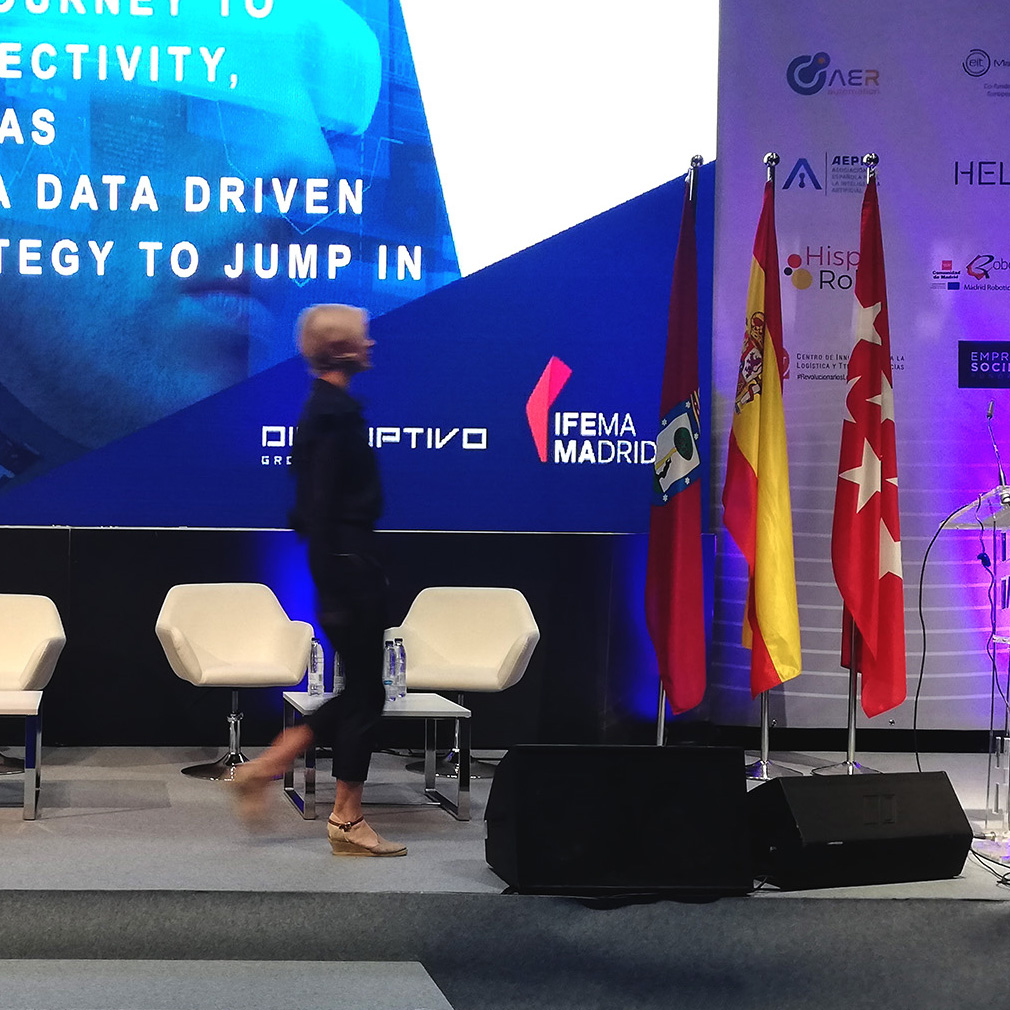 Bay chaired the mainstage of Global Robot Expo 2022 – photos of the&nbsp;event